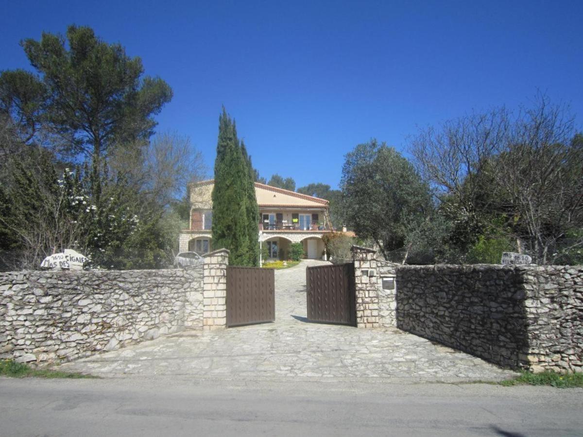 Les Gites Du Mas Des Cigales Nîmes Exteriör bild